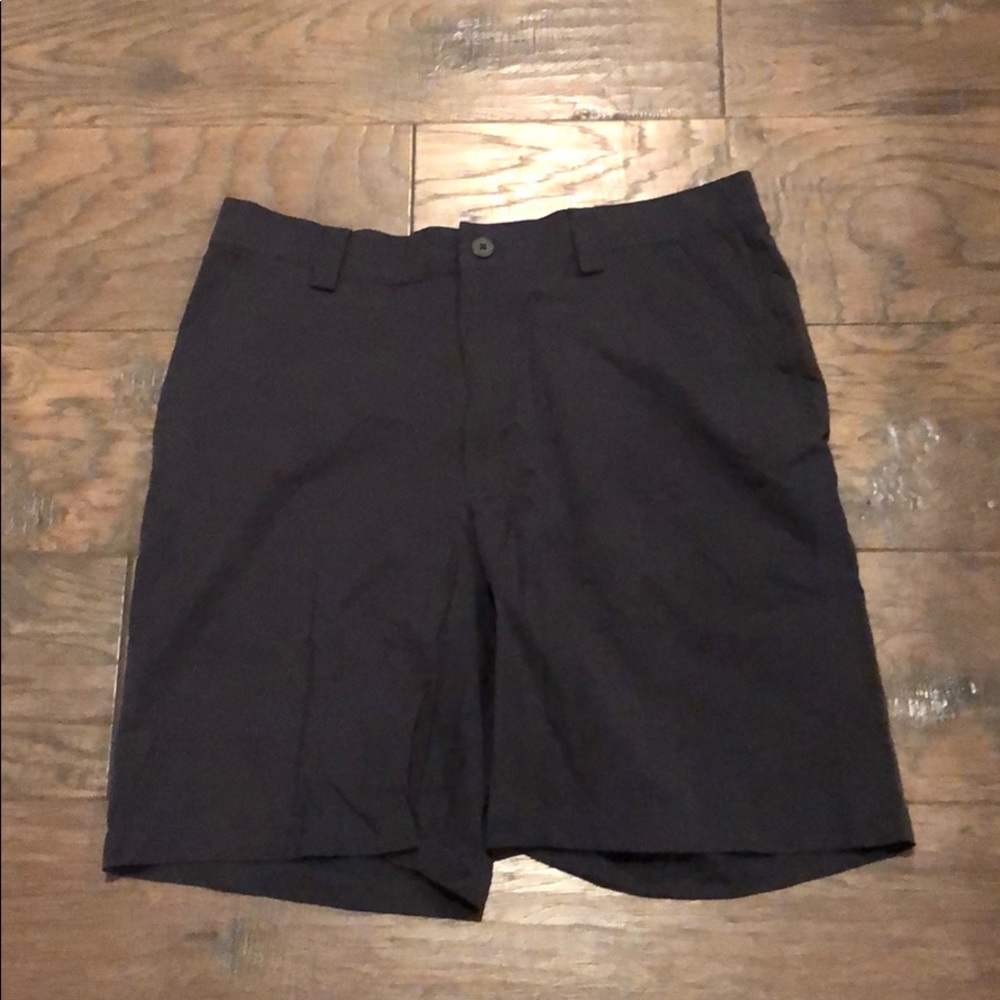 Under Armour black golf shorts